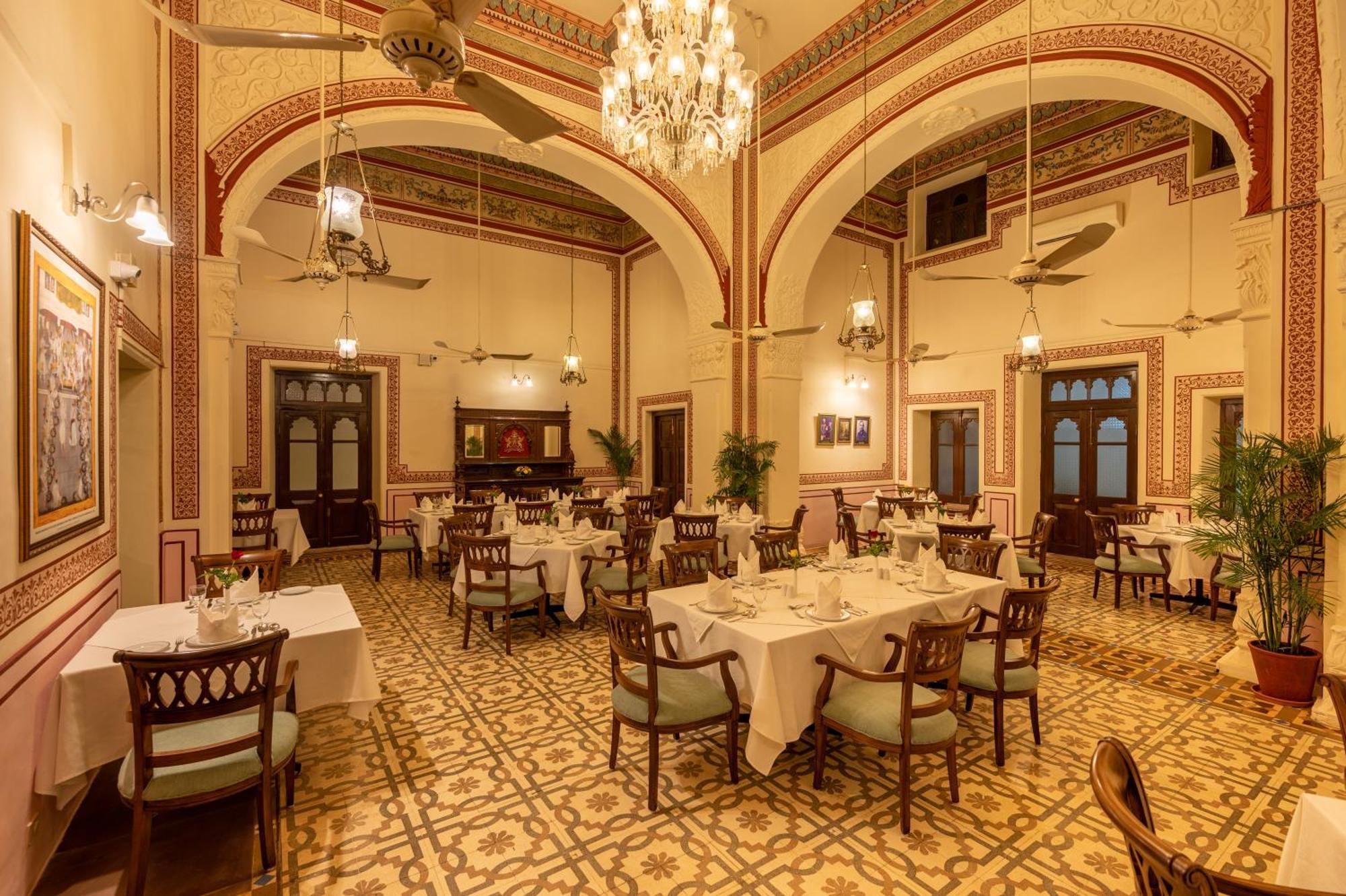 Umed Bhawan Palace, Kotah Exterior foto